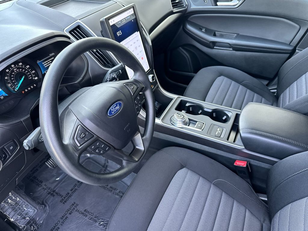 2024 Ford Edge SE - Photo 8