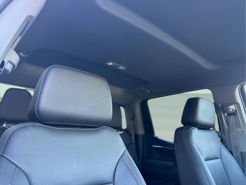 2022 Chevrolet Silverado 1500 LTZ - Photo 21