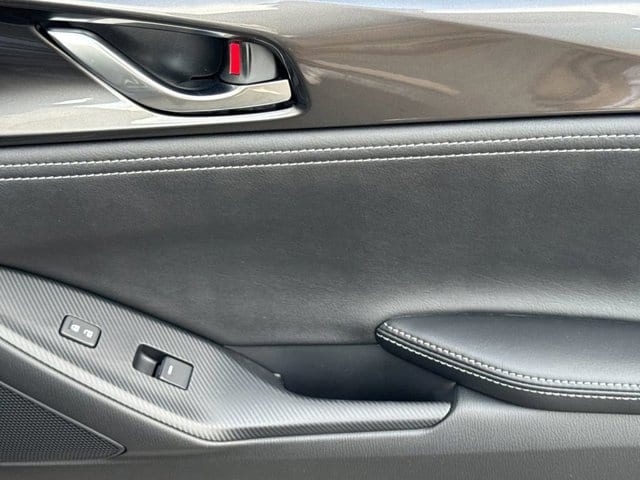 2025 Mazda MX-5 Miata Grand Touring - Photo 17