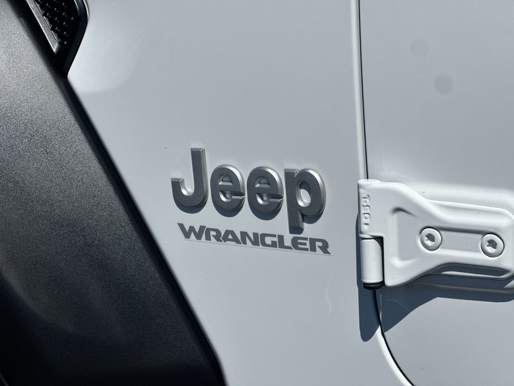 2021 Jeep Wrangler ISLANDER - Photo 37