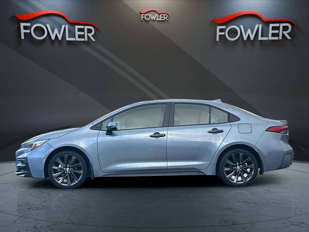 2024 Toyota Corolla XSE photo 2