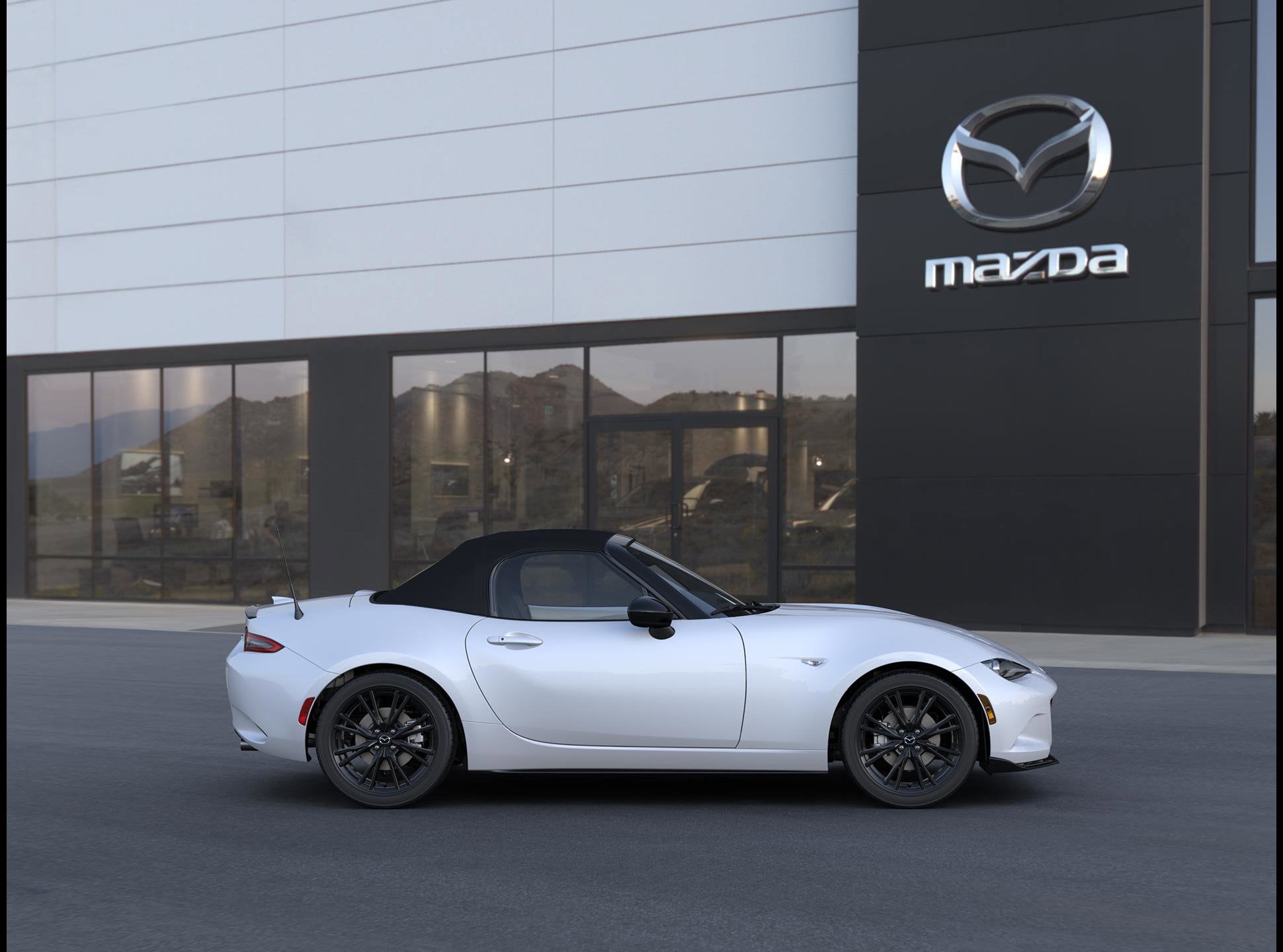 2026 Mazda MX-5 Miata Club - Photo 5
