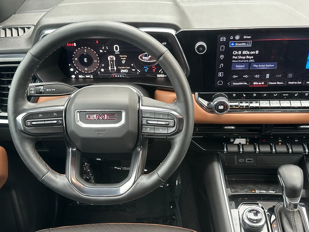 2025 GMC Canyon AT4 - Photo 19