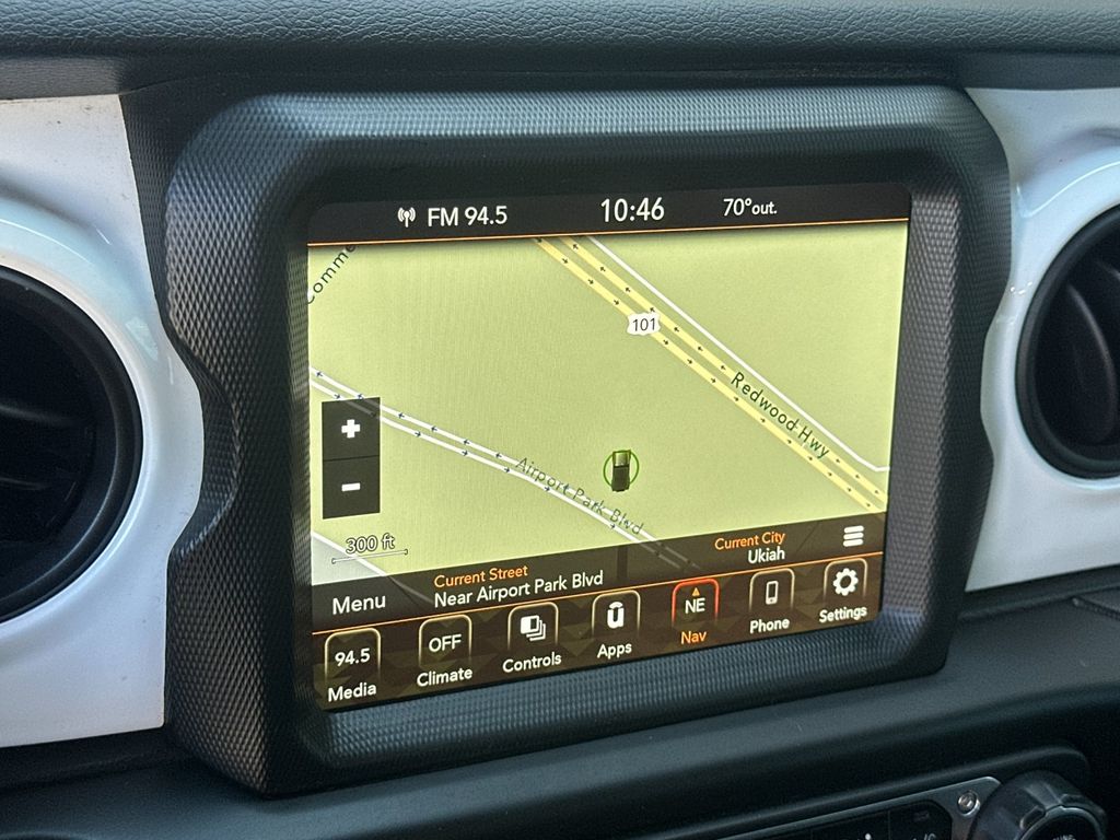 2021 Jeep Wrangler ISLANDER - Photo 25