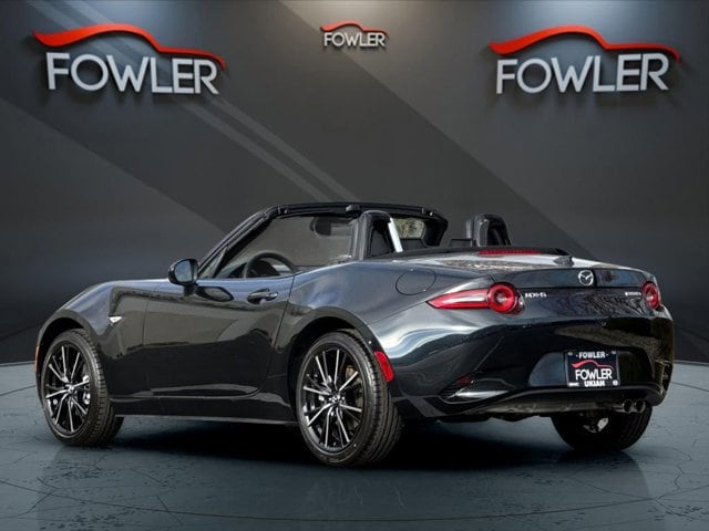 2025 Mazda MX-5 Miata Grand Touring - Photo 3