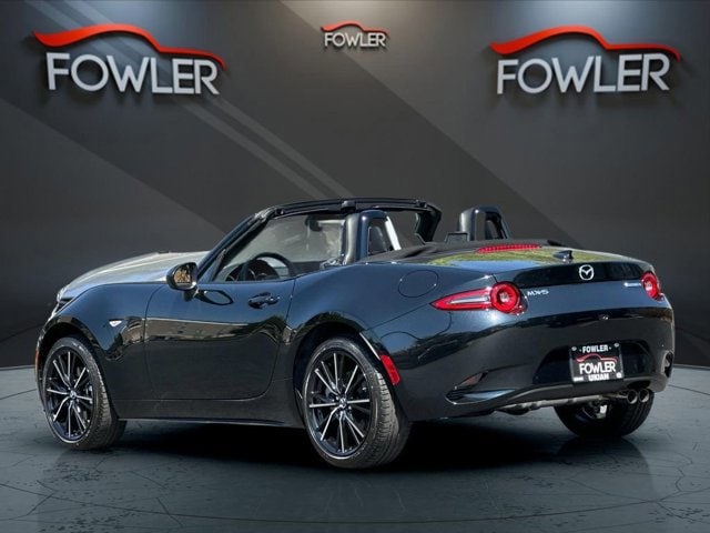 2025 Mazda MX-5 Miata Grand Touring - Photo 3