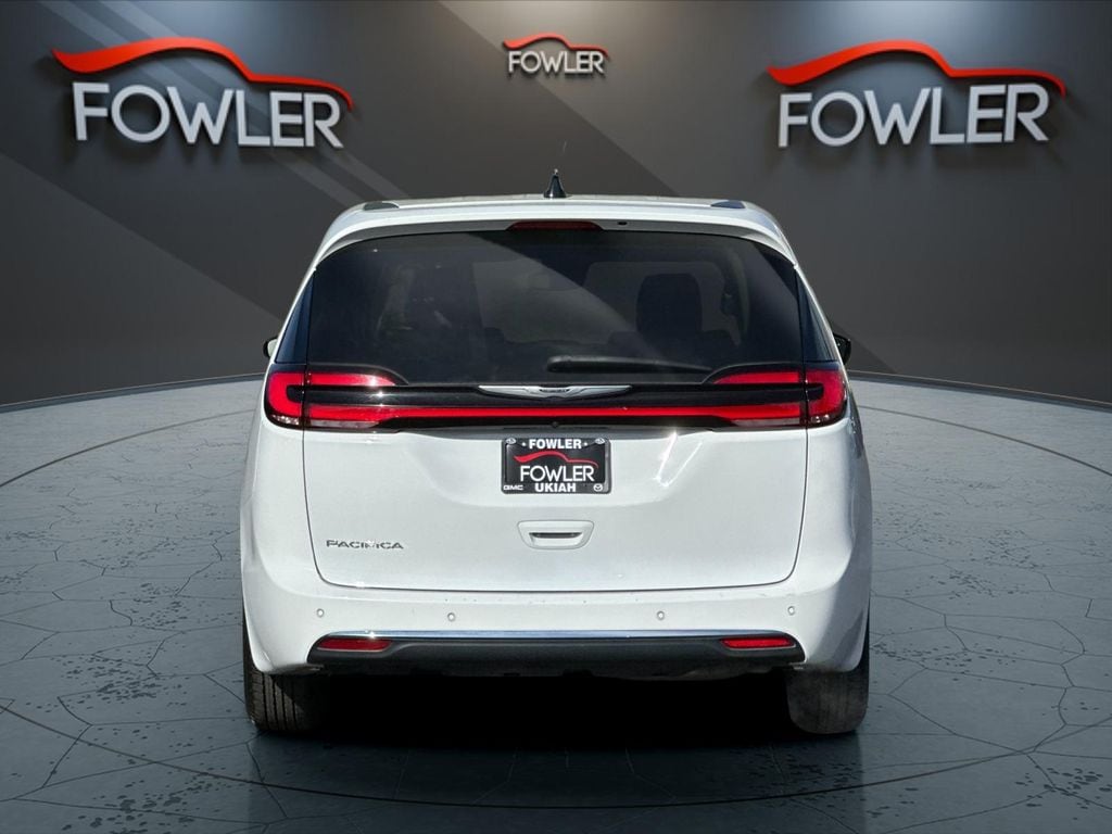 Used 2024 Chrysler Pacifica Touring L Van Passenger Van
