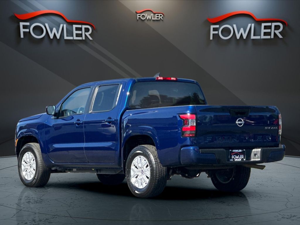2023 Nissan Frontier SV photo 3
