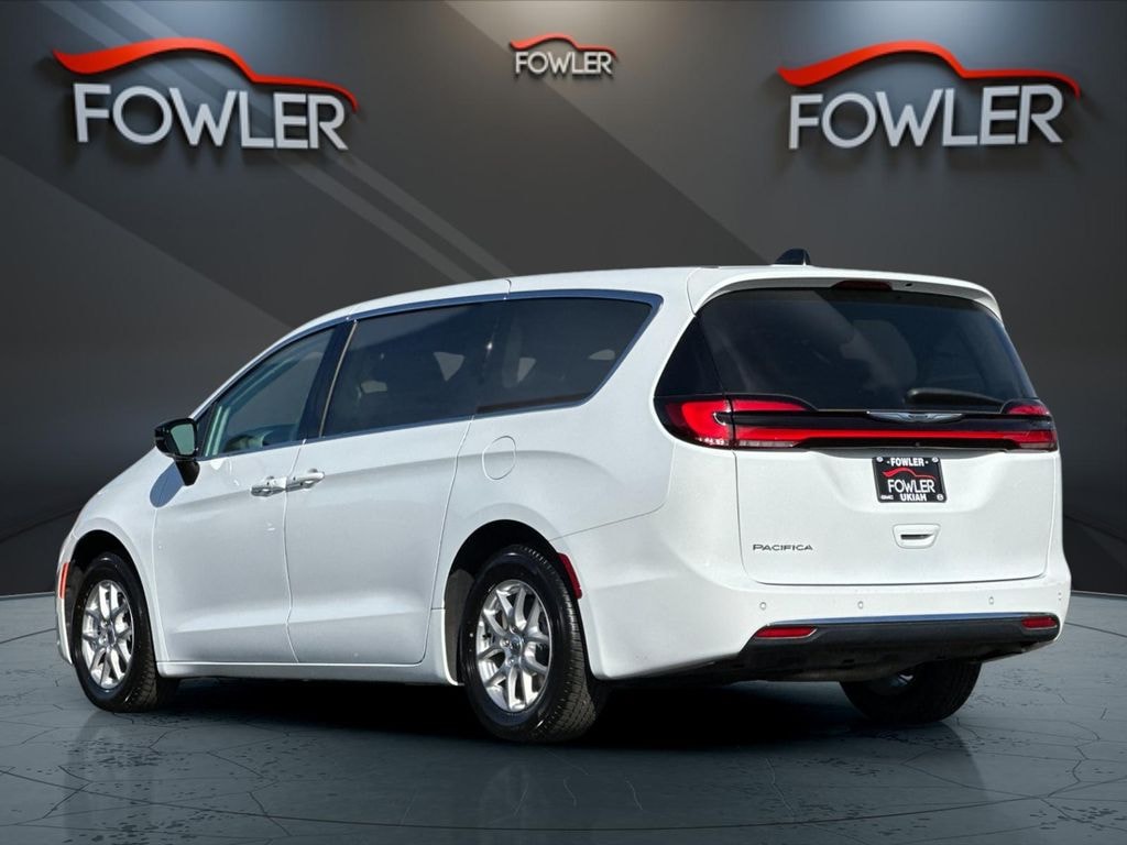 Used 2024 Chrysler Pacifica Touring L Van Passenger Van
