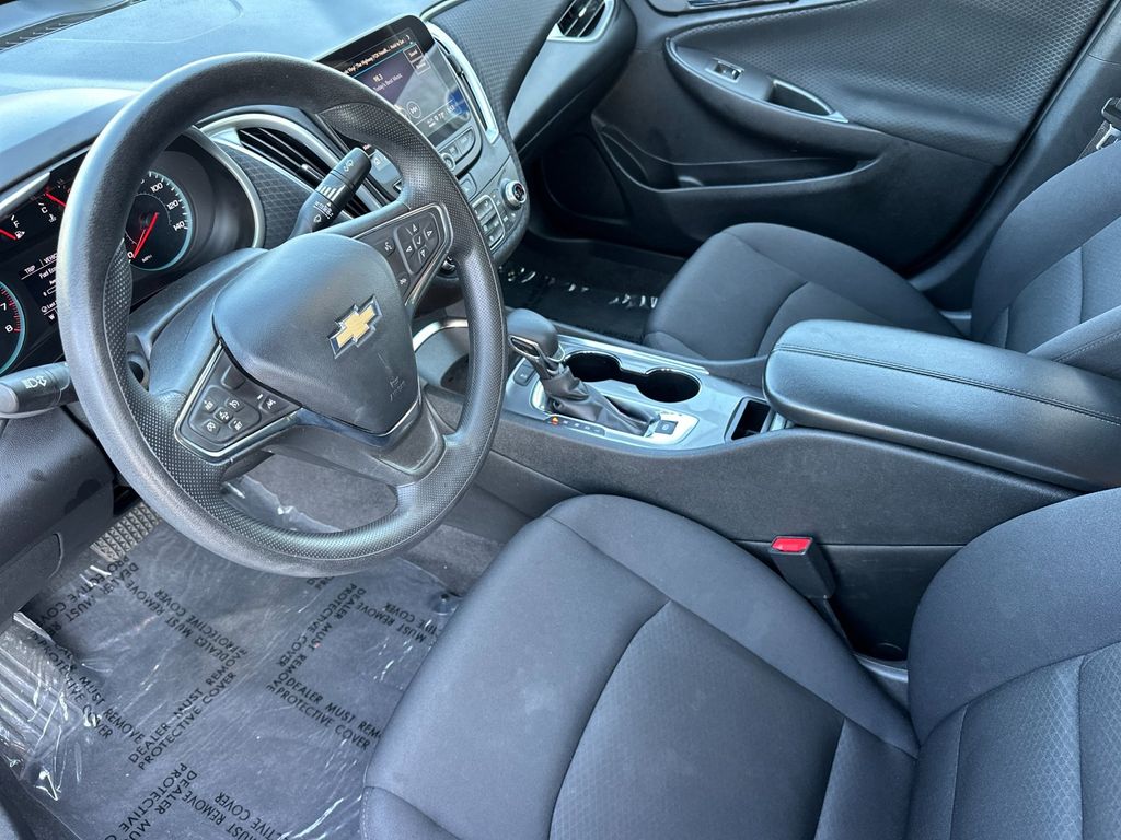 2024 Chevrolet Malibu 1LT - Photo 9