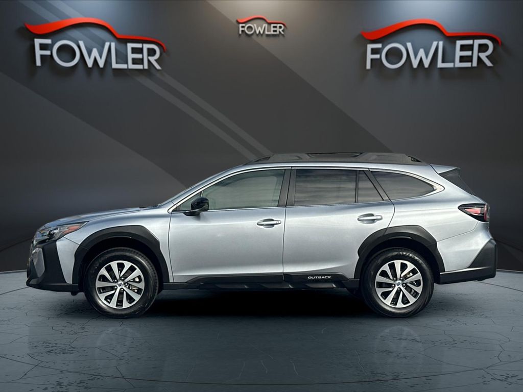 2024 Subaru Outback Premium photo 2