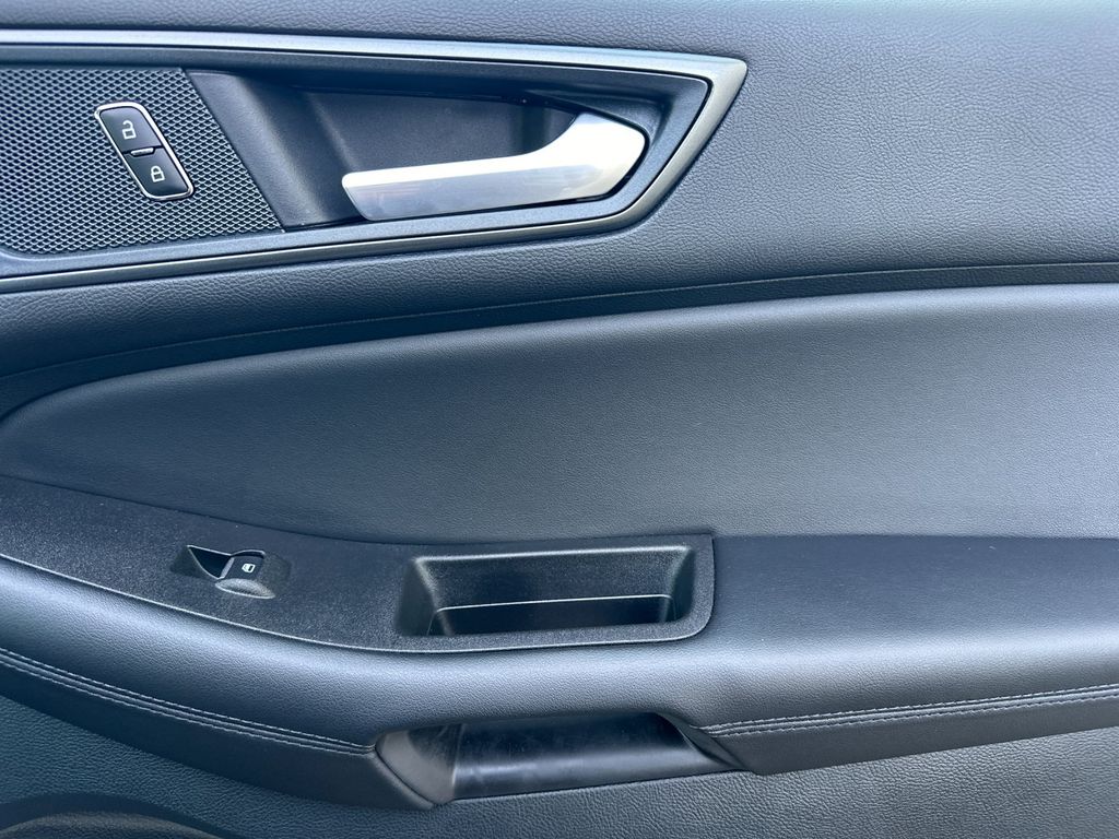 2024 Ford Edge SE - Photo 19