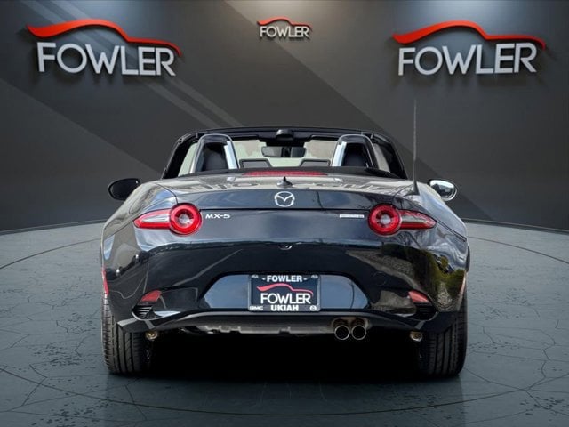 2025 Mazda MX-5 Miata Grand Touring - Photo 4