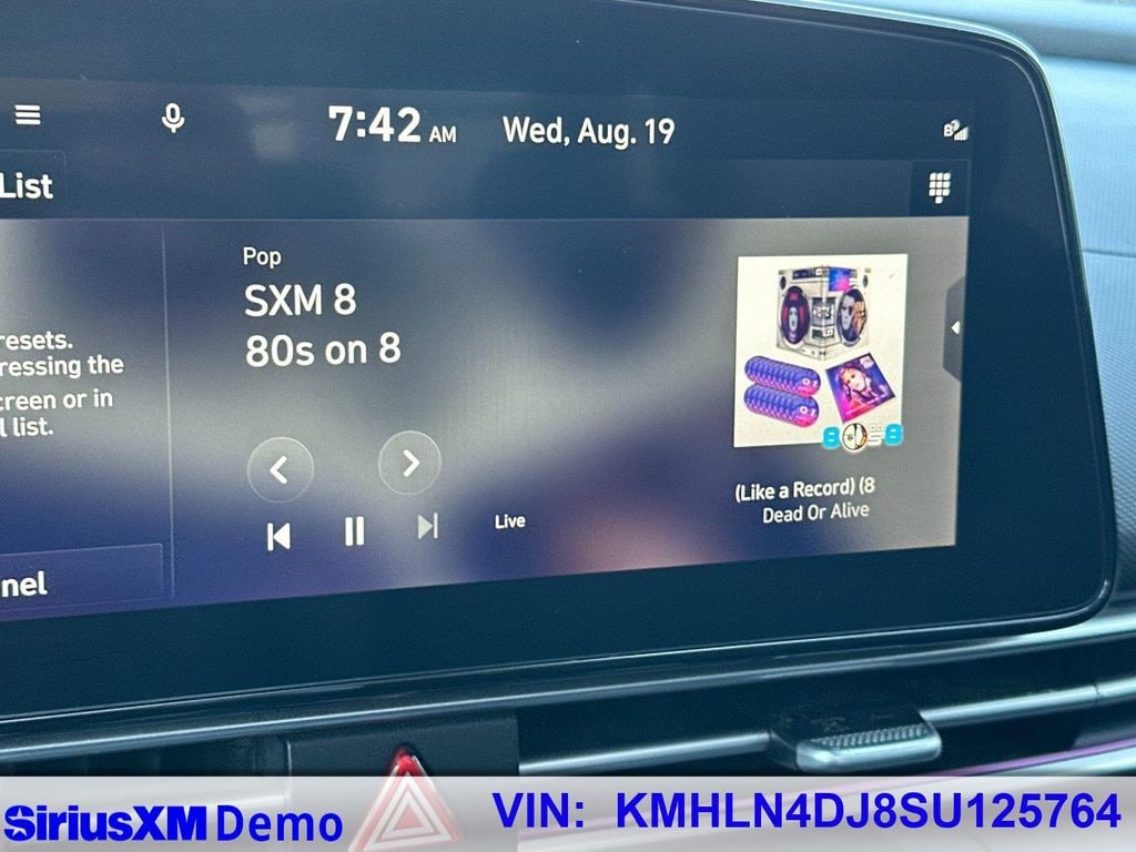 2025 Hyundai Elantra Limited - Photo 36