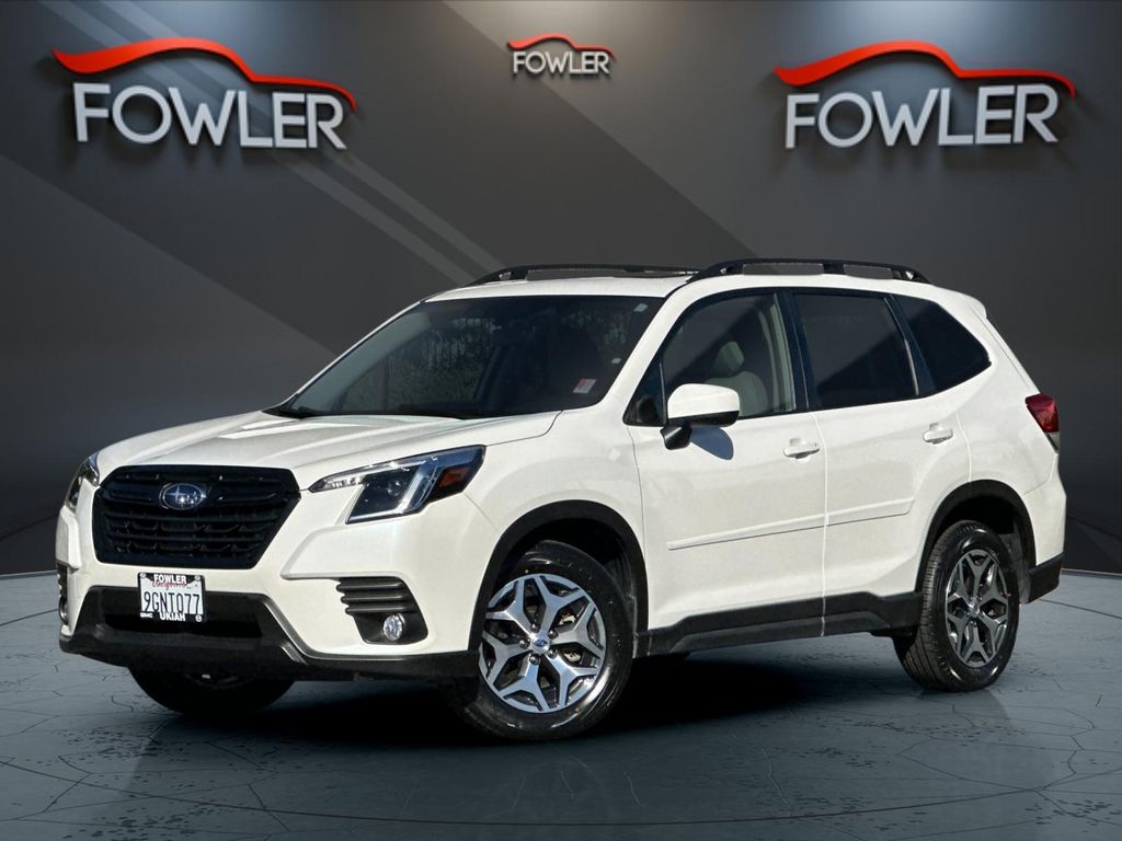 2023 Subaru Forester Premium
