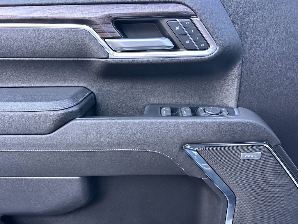 2022 Chevrolet Silverado 1500 LTZ - Photo 13
