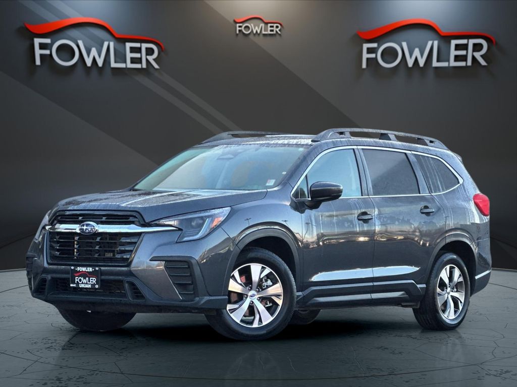 2024 Subaru Ascent Premium's photo