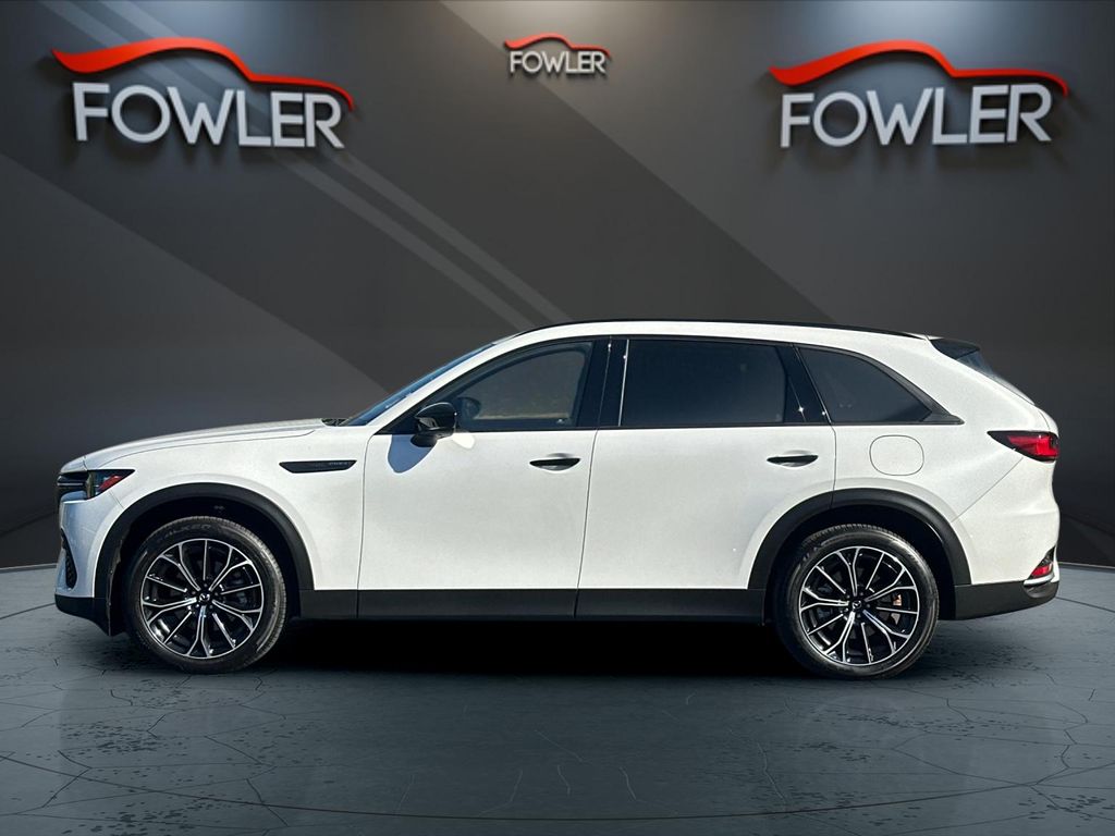2025 Mazda CX-70 Plug-in Hybrid Premium Plus photo 2