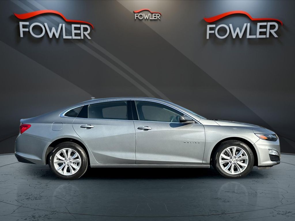 2024 Chevrolet Malibu 1LT - Photo 6