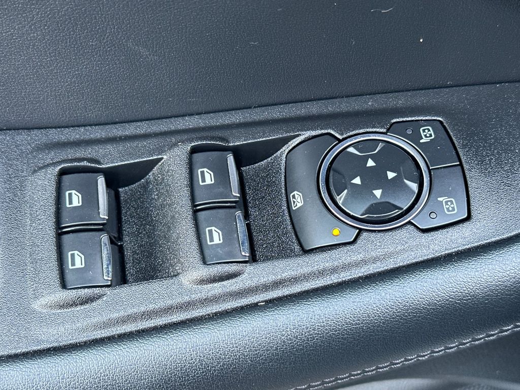 2024 Ford Edge SE - Photo 10