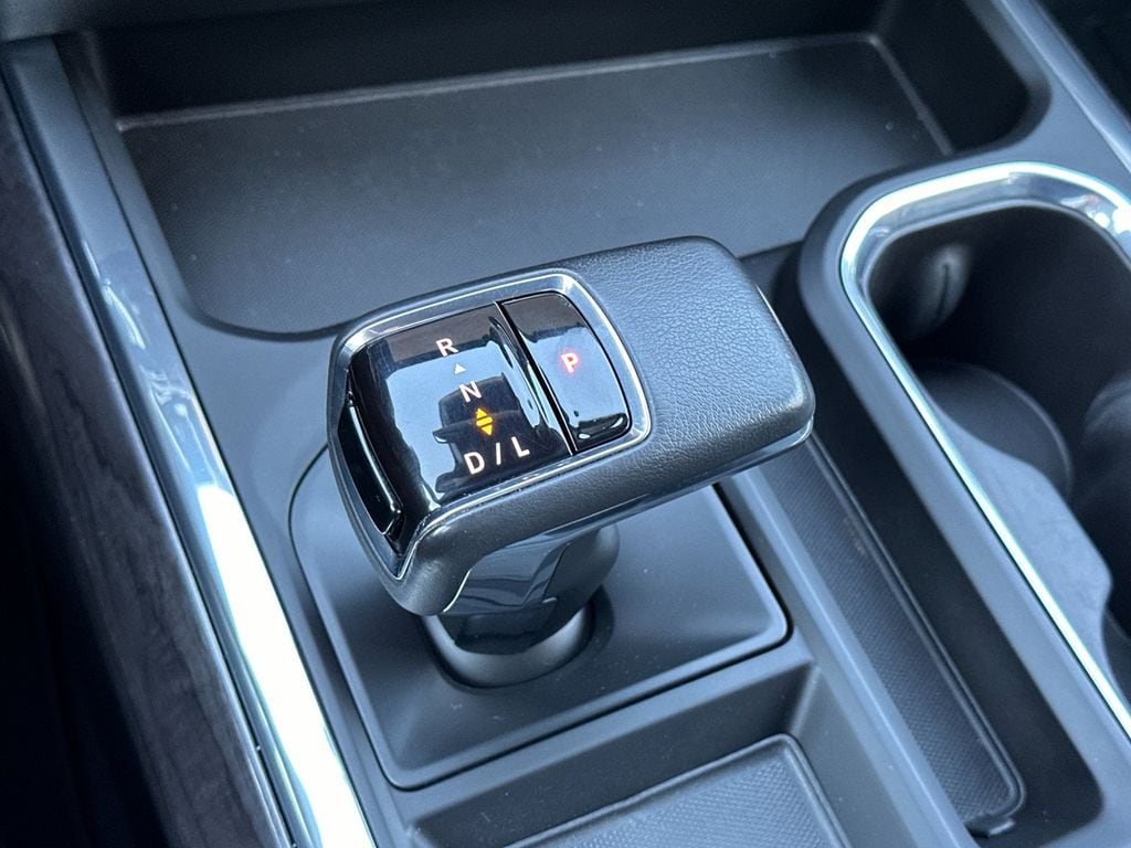 2022 Chevrolet Silverado 1500 LTZ - Photo 28