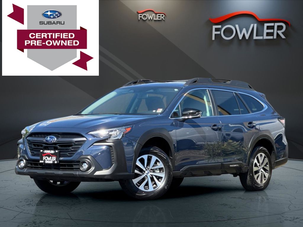 2025 Subaru Outback Premium's photo