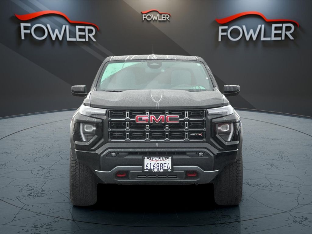 2025 GMC Canyon AT4 - Photo 8