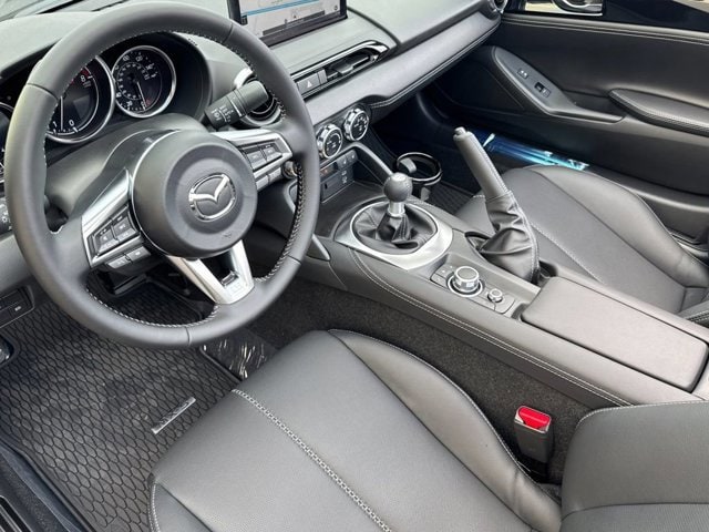 2025 Mazda MX-5 Miata Grand Touring - Photo 10