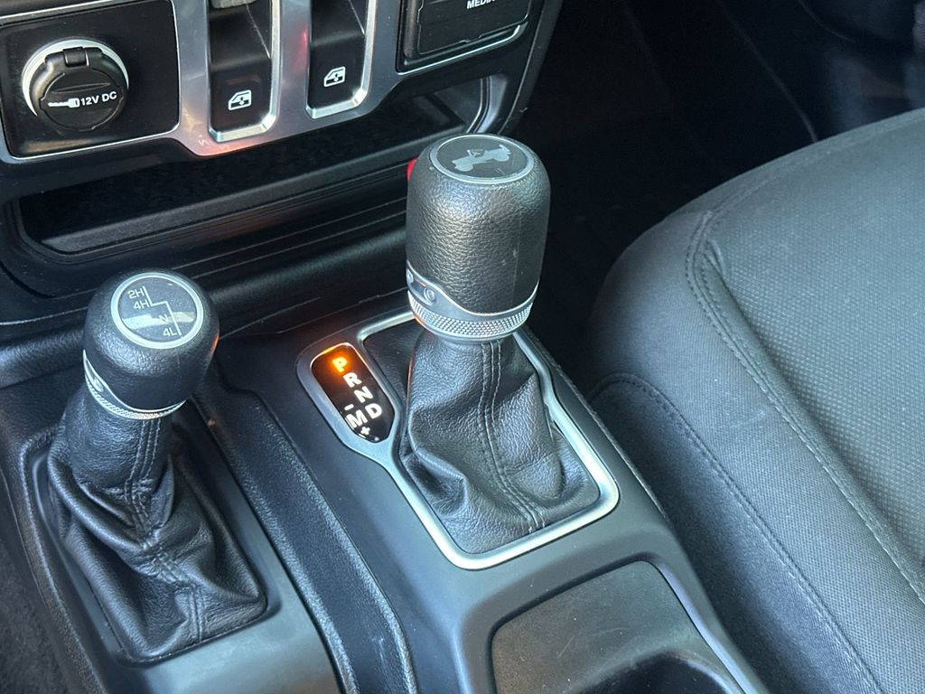 2021 Jeep Wrangler ISLANDER - Photo 28