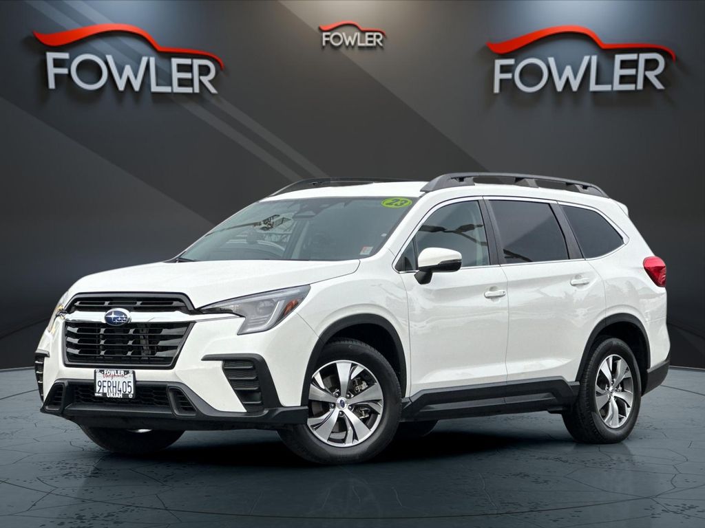 2023 Subaru Ascent Premium's photo