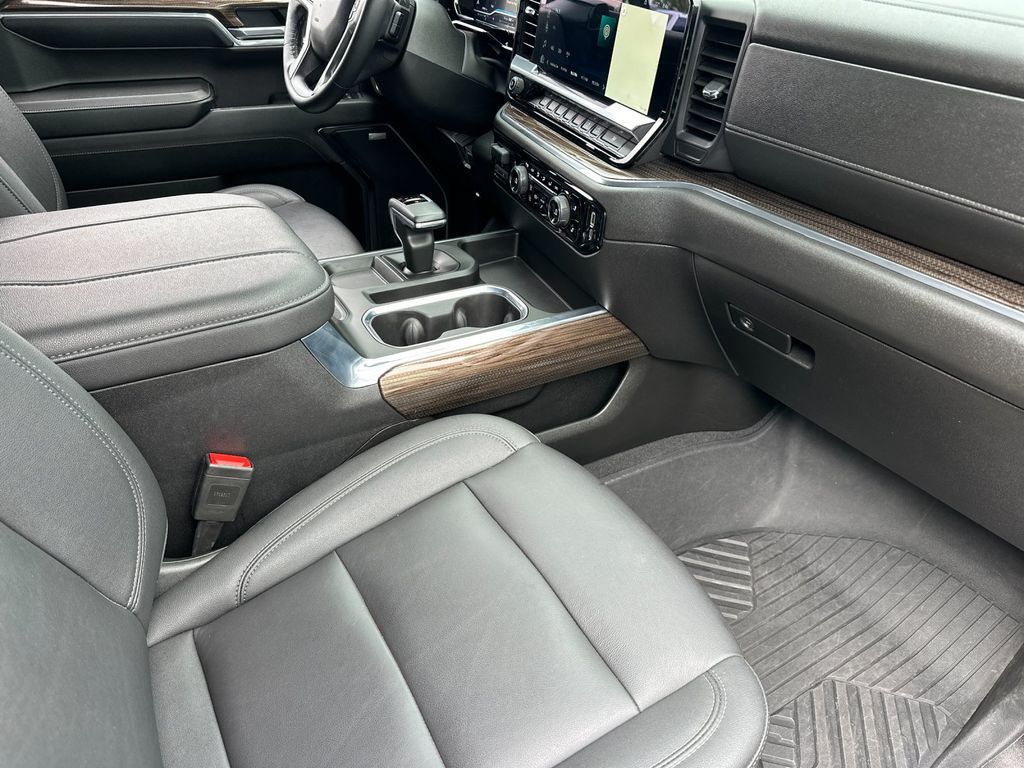 2024 Chevrolet Silverado 1500 RST - Photo 17