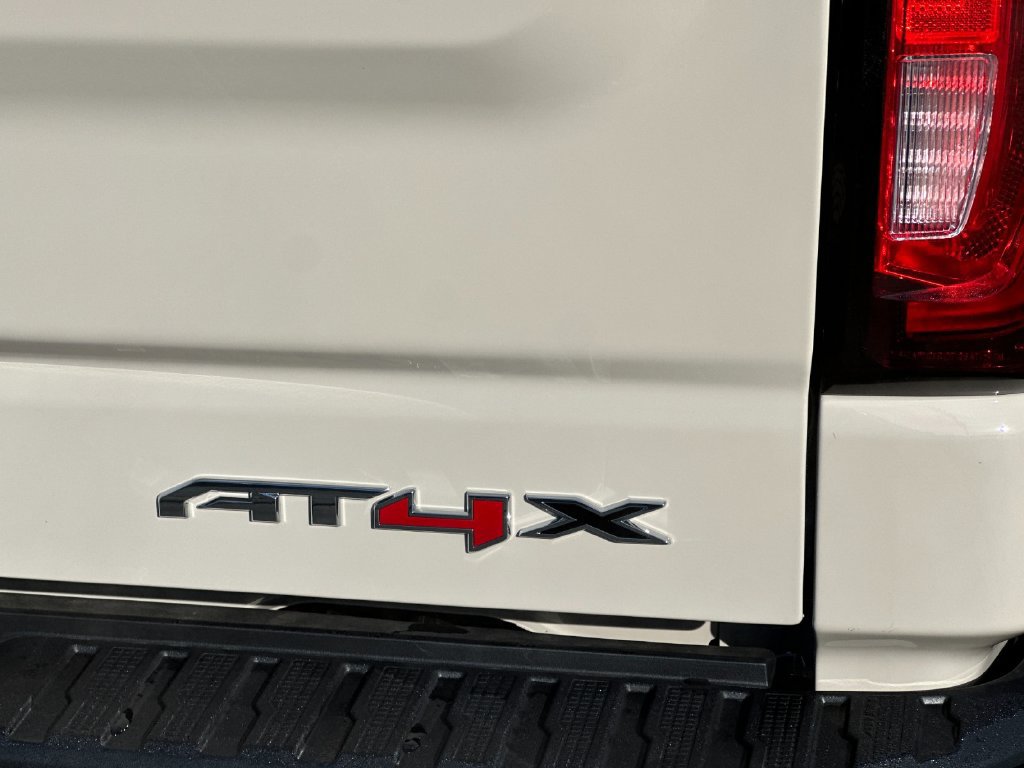 2026 GMC Sierra 1500 AT4X - Photo 30