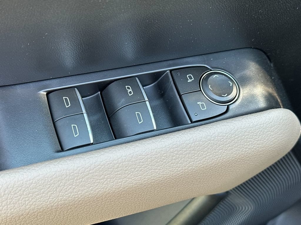 2026 GMC Canyon Denali - Photo 10