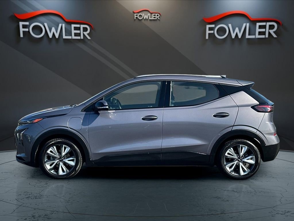 Used 2022 Chevrolet Bolt EUV LT with VIN 1G1FY6S0XN4107472 for sale in Ukiah, CA