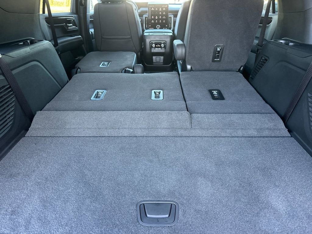 2026 GMC Yukon Elevation - Photo 17