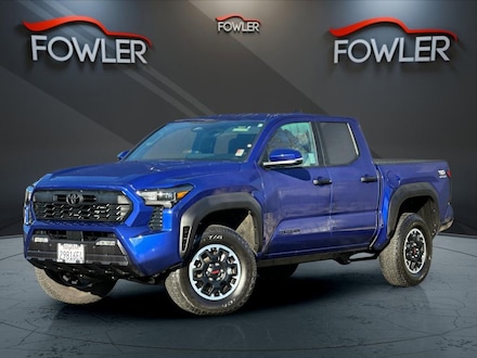 2025 Toyota Tacoma 4WD SR