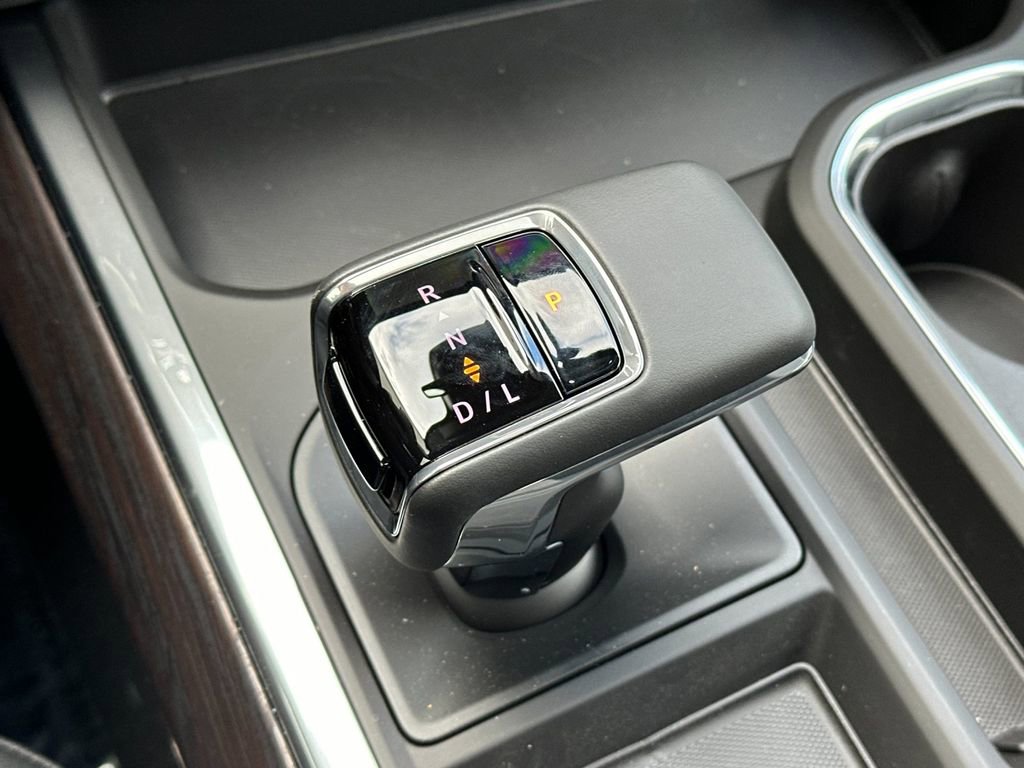 2026 GMC Sierra 1500 SLT - Photo 23