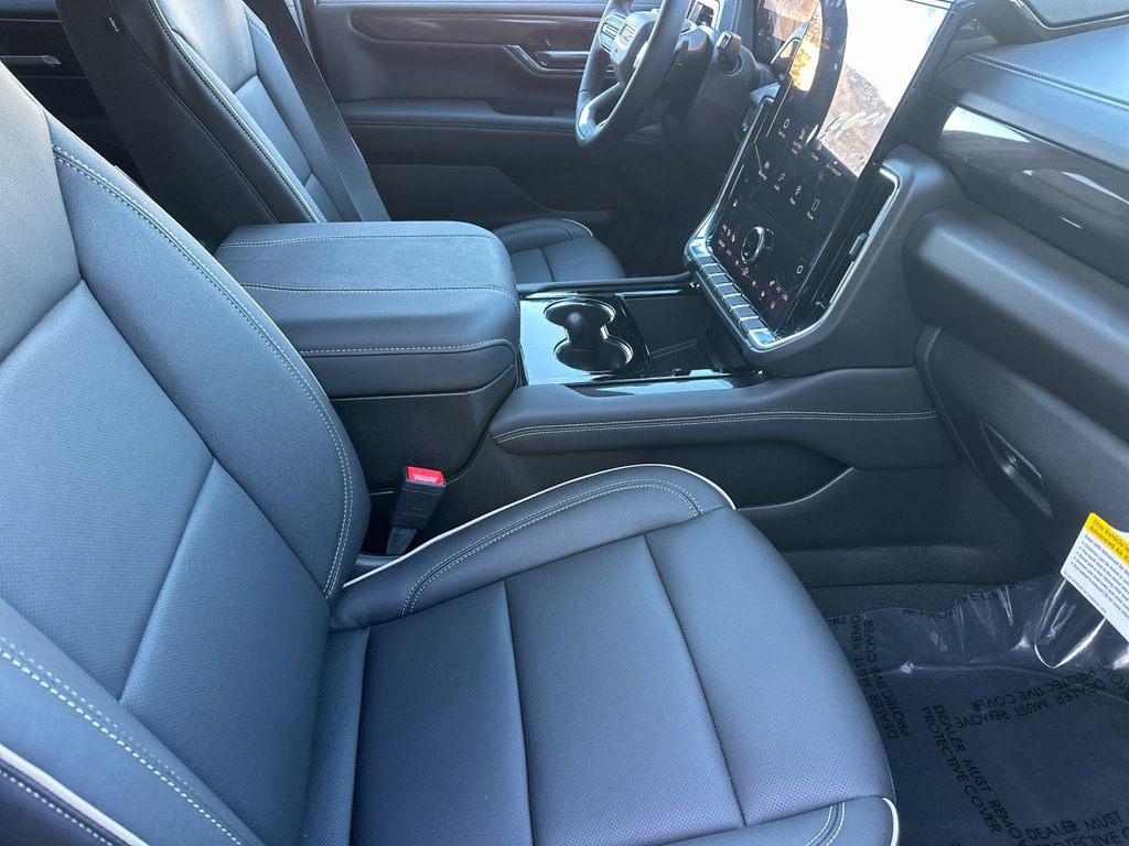 2026 GMC Yukon Elevation - Photo 18