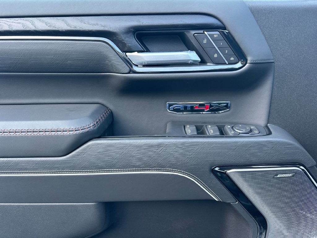 2026 GMC Sierra 1500 AT4X - Photo 10