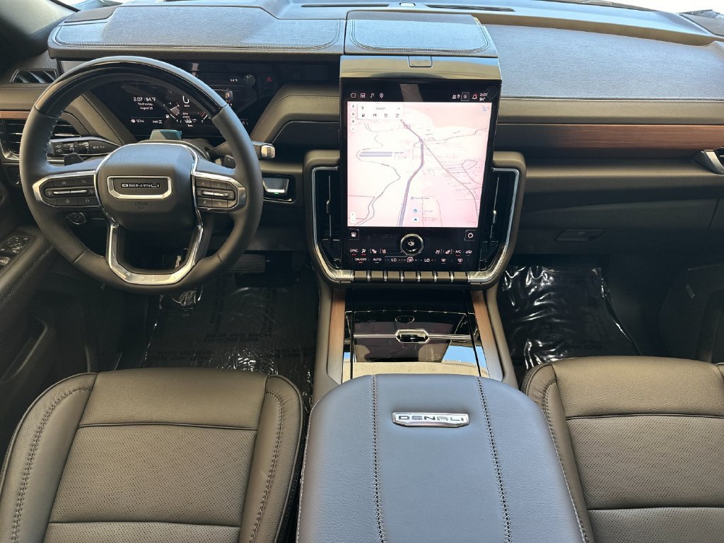 2026 GMC Yukon Denali - Photo 13