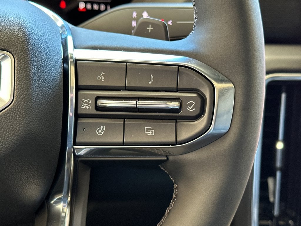 2026 GMC Yukon Denali - Photo 30