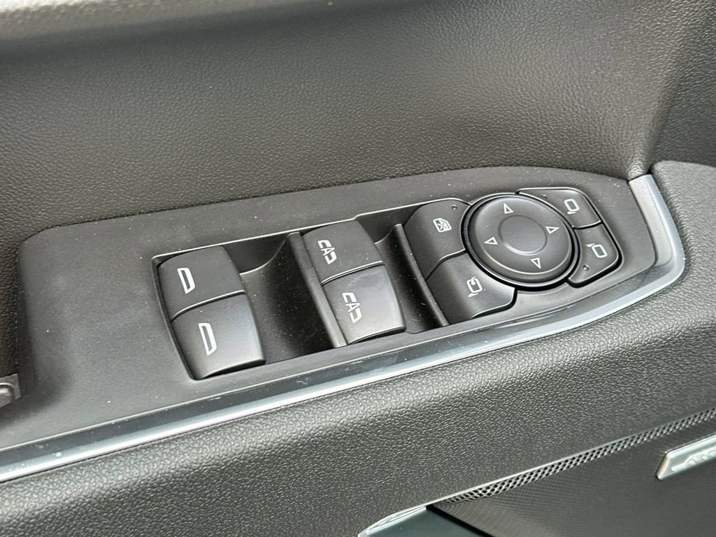 2026 GMC Sierra 1500 SLT - Photo 11