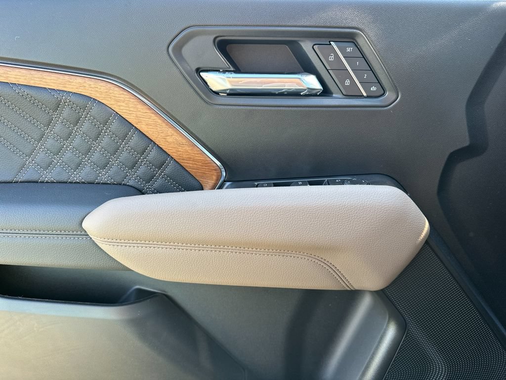 2026 GMC Canyon Denali - Photo 9