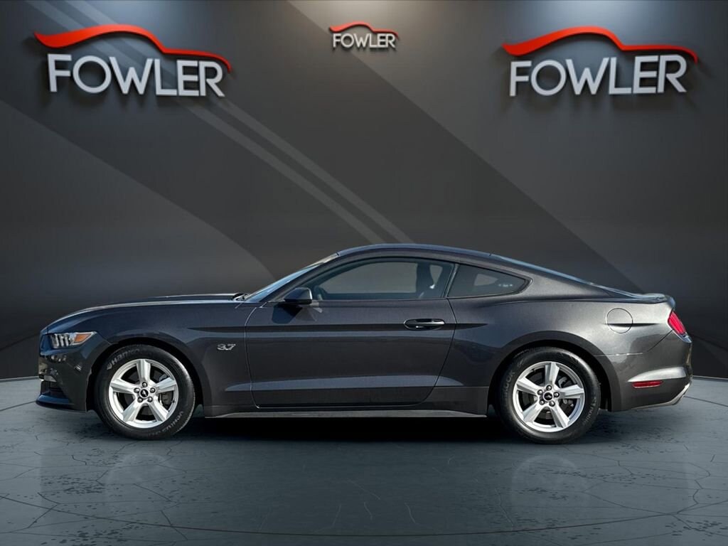 Used 2017 Ford Mustang V6