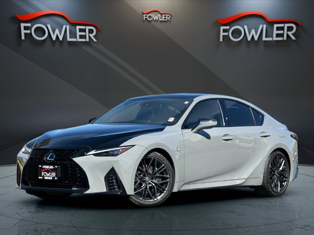 2023 Lexus IS