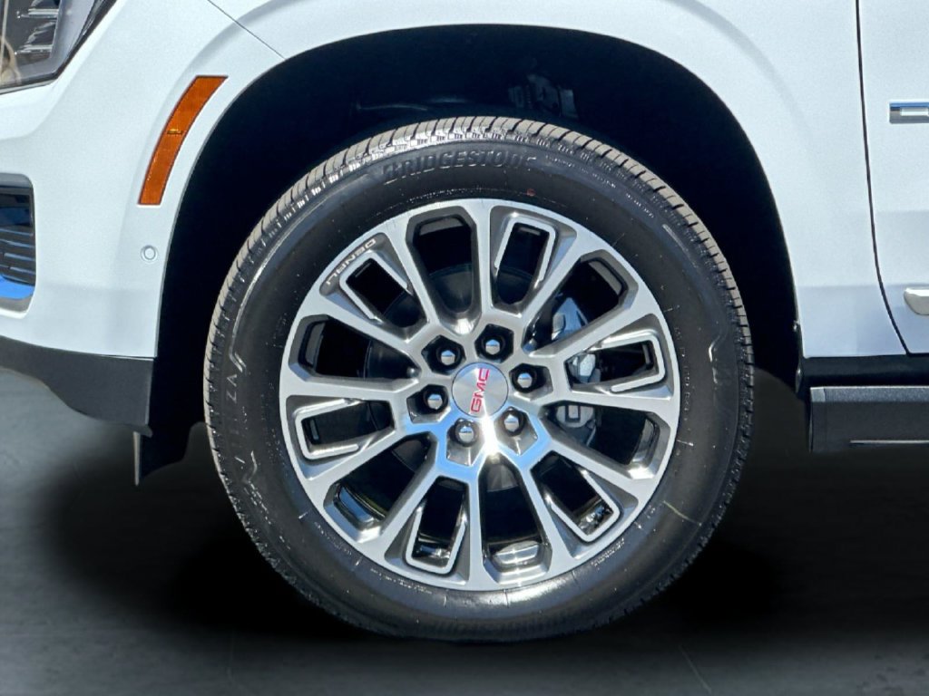 2026 GMC Yukon Denali - Photo 33