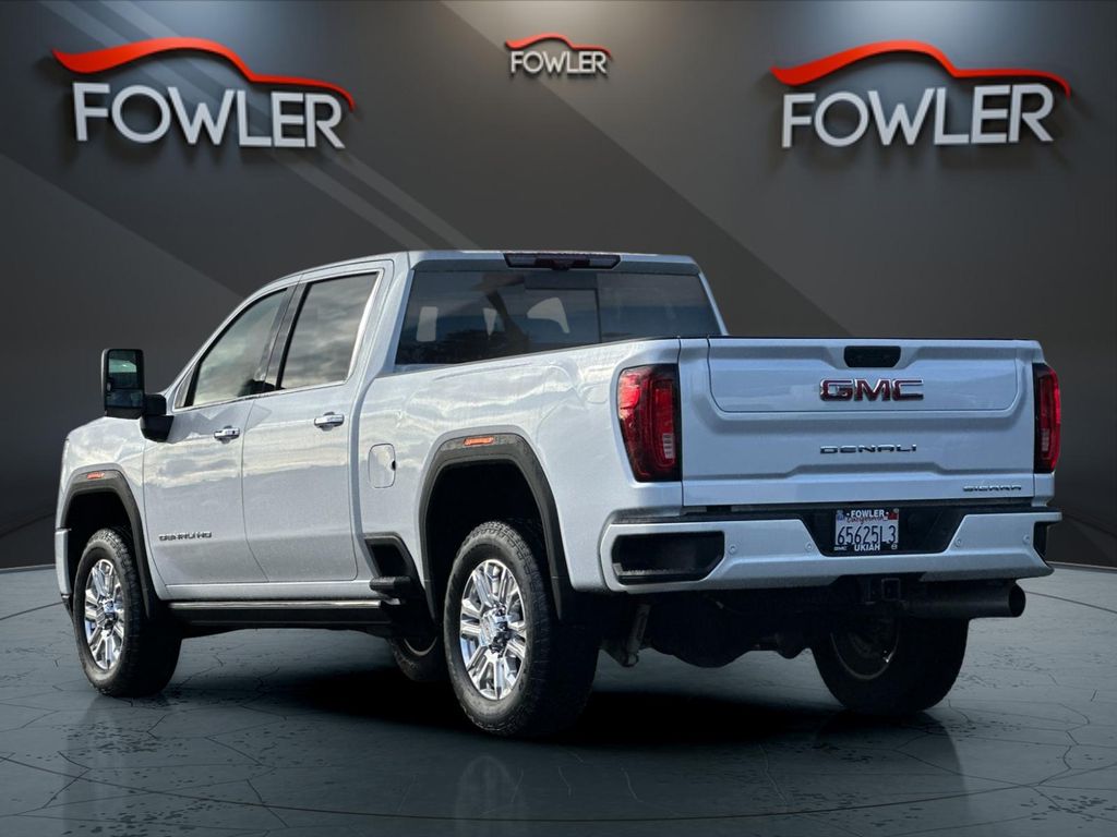 2022 Gmc Sierra 2500 HD Denali photo 3