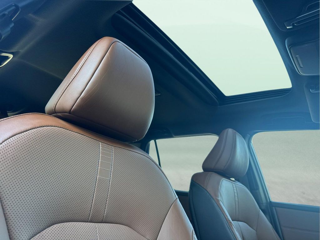 2026 Subaru Outback Touring - Photo 18