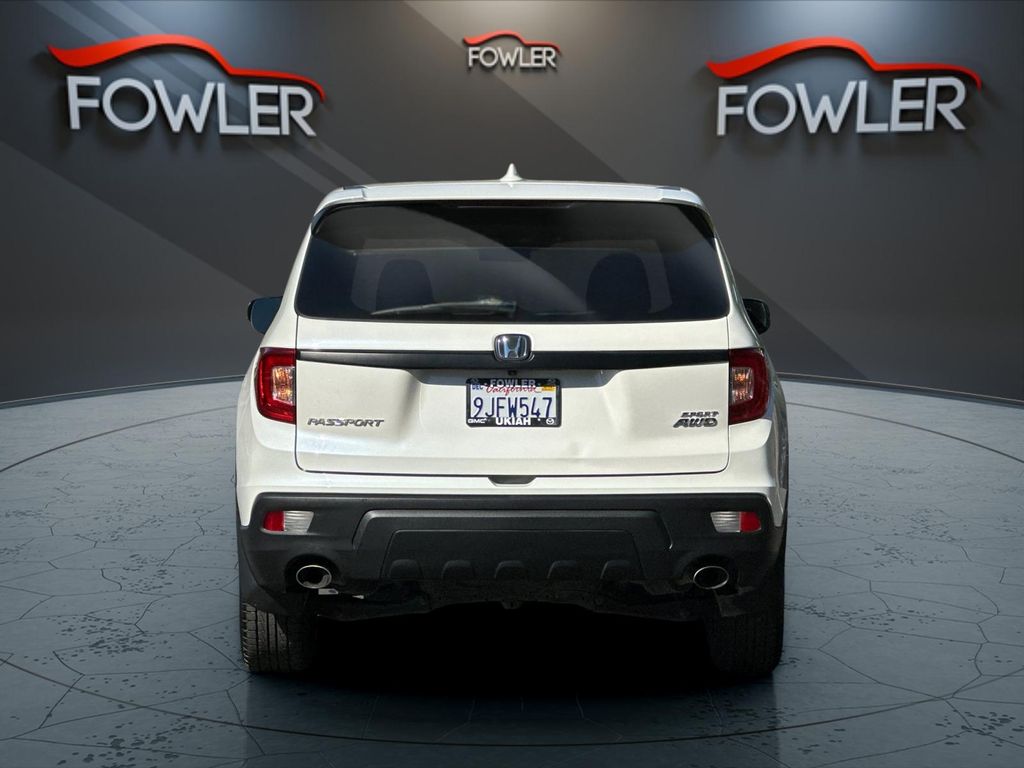 2019 Honda Passport Sport photo 3