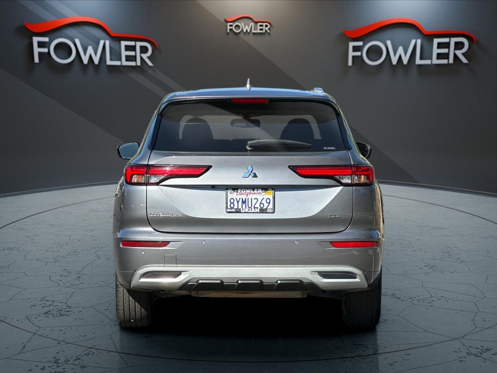 2022 Mitsubishi Outlander SEL photo 4